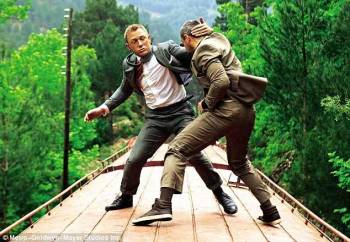 007: Координаты «Скайфолл» (2012)