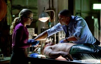 Стрела / Arrow 1 сезон (2012) HDTVRip