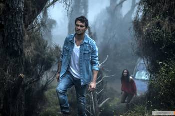 Зловещие мертвецы: Черная книга / Evil Dead (2013)