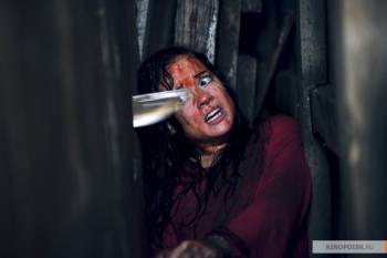 Зловещие мертвецы: Черная книга / Evil Dead (2013)