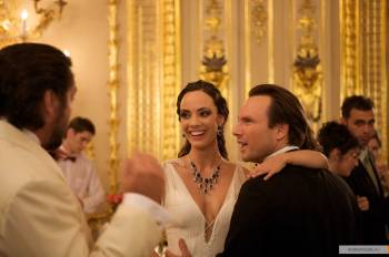 Белый лебедь / Assassins Run (2013) DVDRip